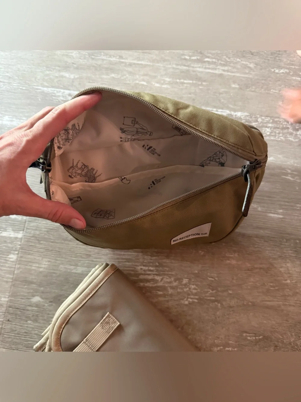 NWOT No Reception Club The Sidekick Diaper Bag Fanny Pack Belt Bag Crossbody